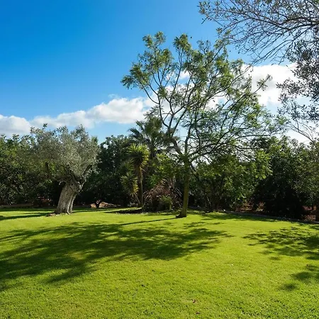 Prada Sleeps 16 - 3 Annexes - Huge Landscaped Grounds With Hammock, Yoga Area And Space Villa *