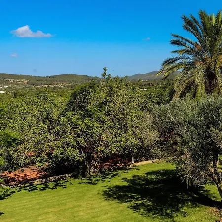 Prada Sleeps 16 - 3 Annexes - Huge Landscaped Grounds With Hammock, Yoga Area And Space * Santa Eularia des Riu